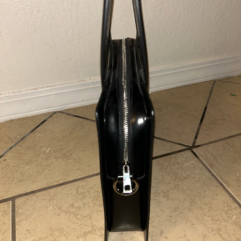 Luar Black Leather Shoulder Bag with Crossbody Rings - Picture 5 of 7